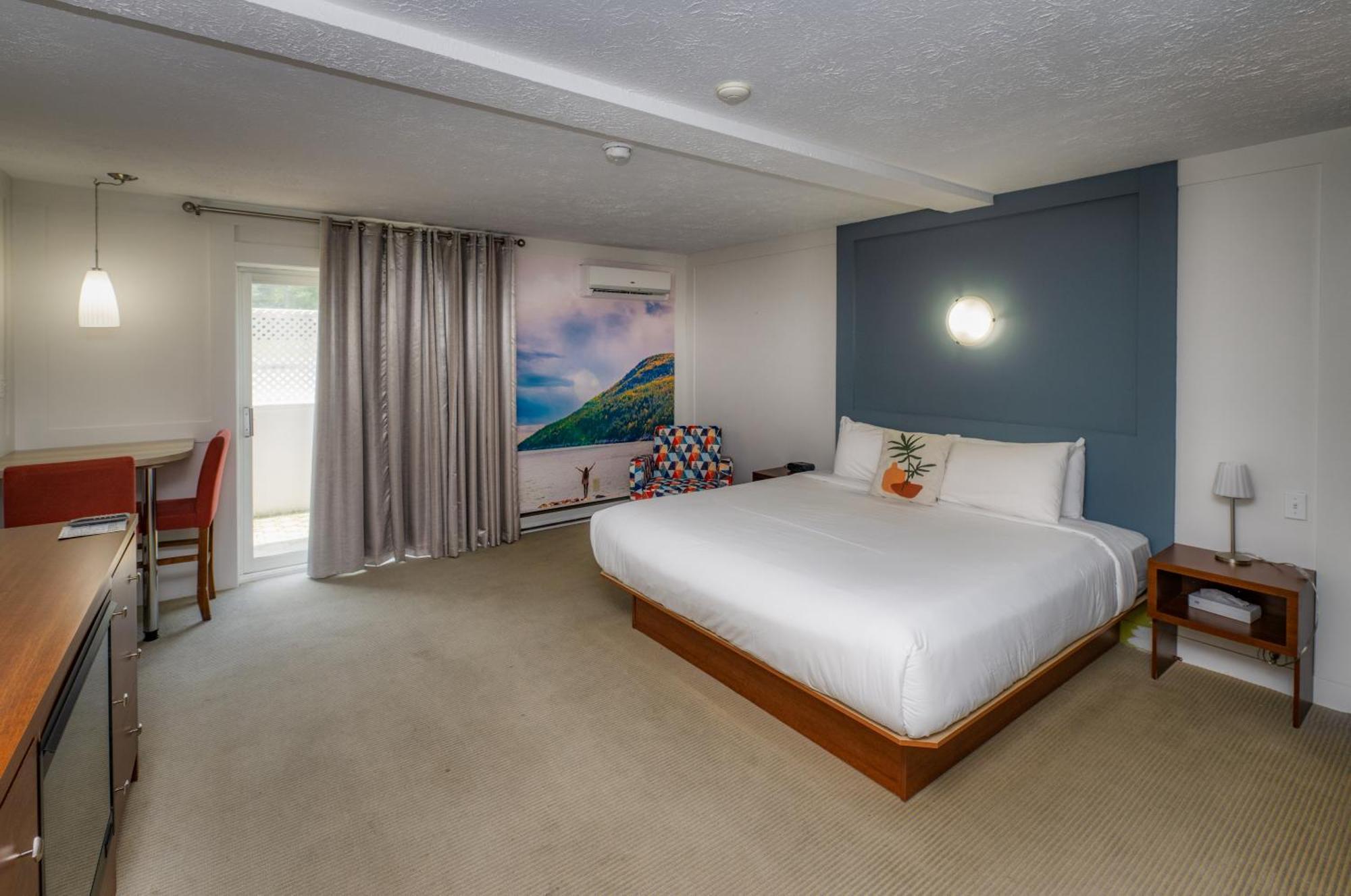 Clarion Pointe La Malbaie Hotel Exterior photo