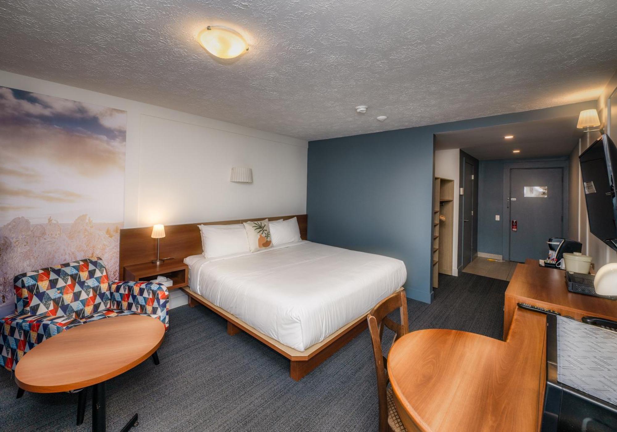 Clarion Pointe La Malbaie Hotel Exterior photo