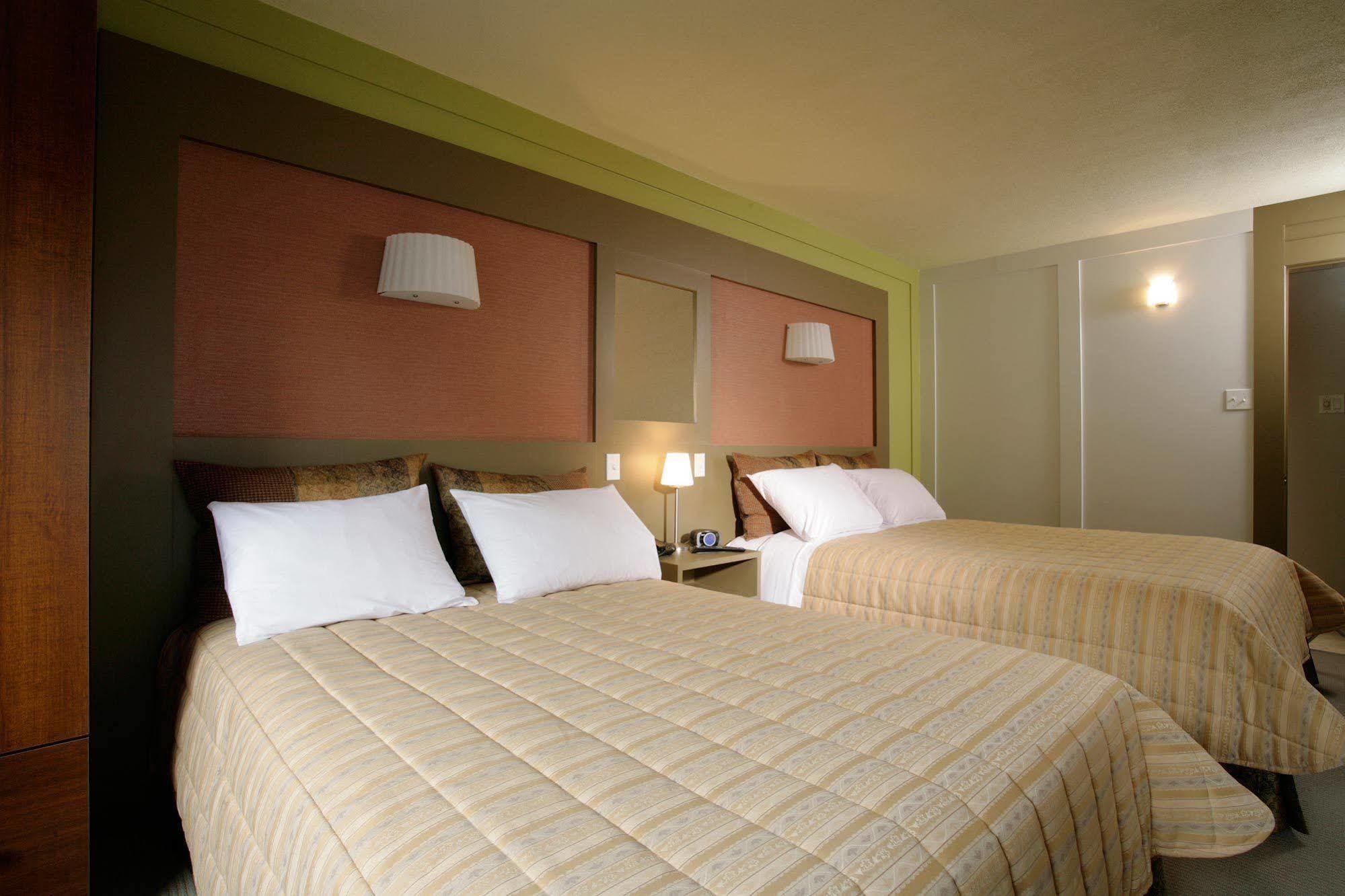 Clarion Pointe La Malbaie Hotel Exterior photo